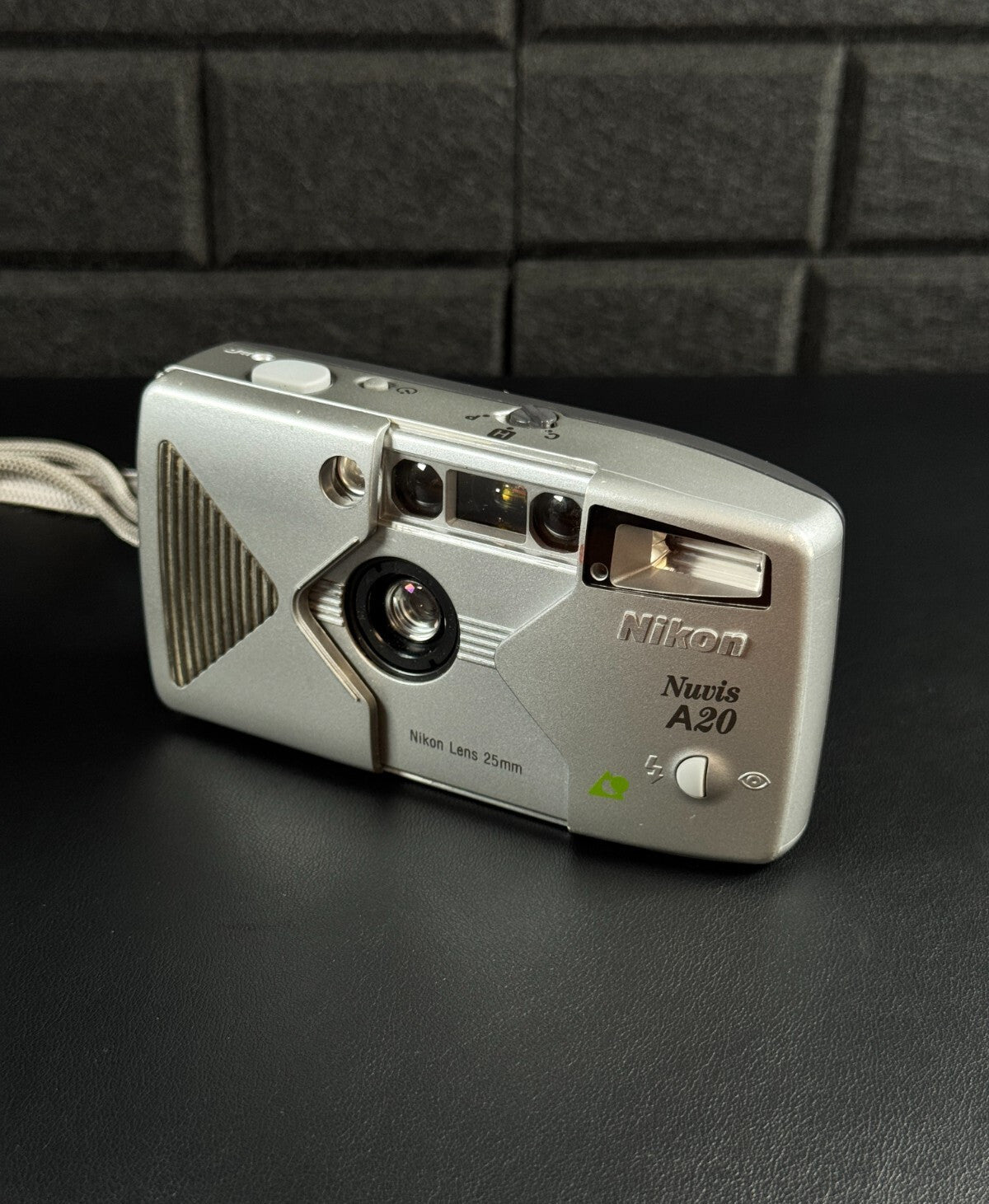 Vintage Nikon Nuvis A20 APS Film Point & ShootCamera 1997 Tested & Working