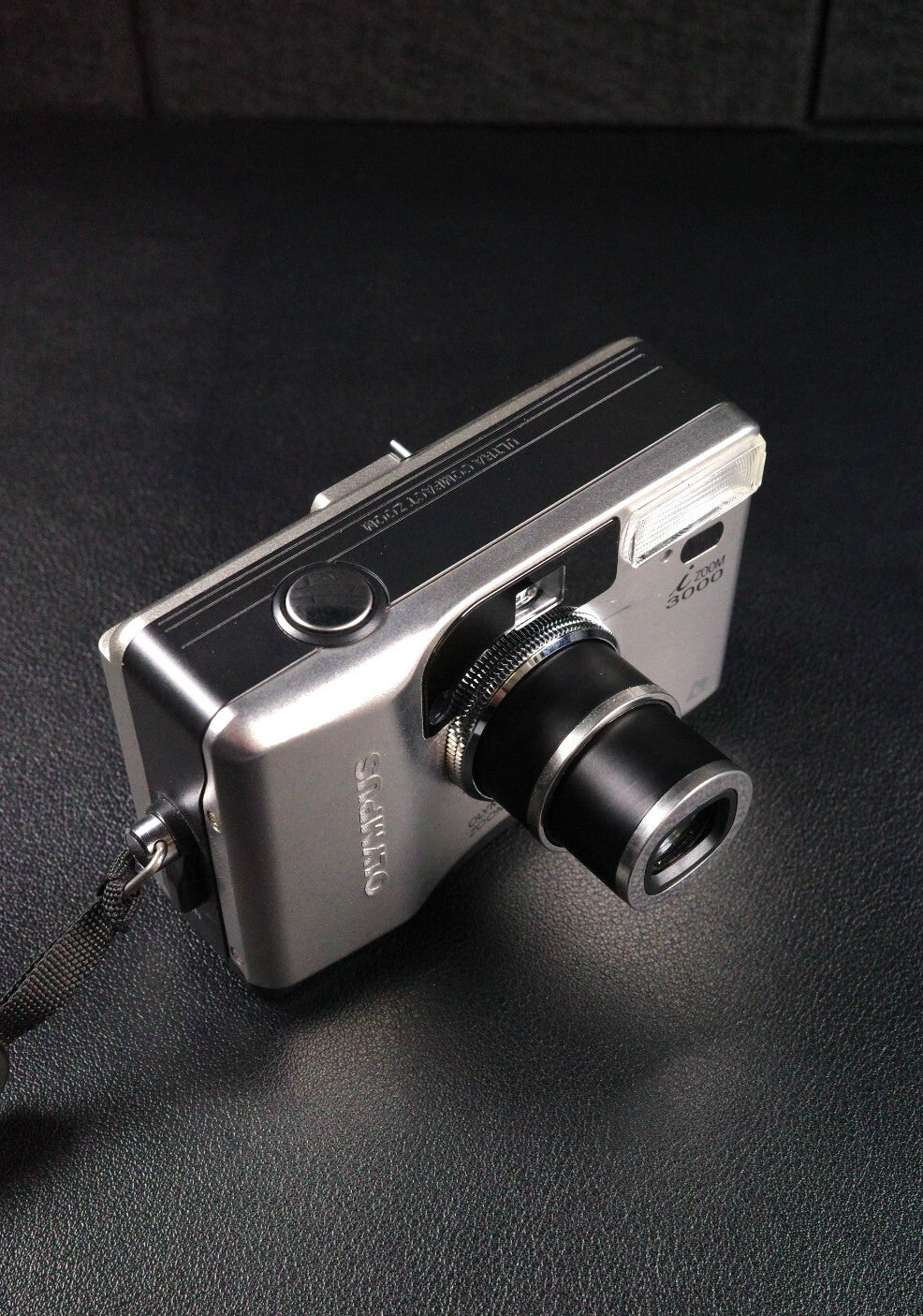 Olympus izoom 3000 Vintage 2000's APS Film Camera + New Battery Tested & Working