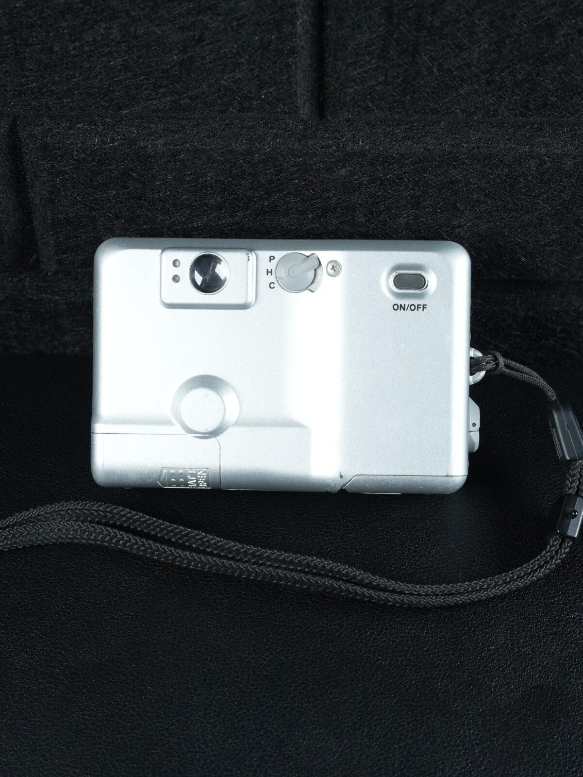 Canon ixus L-1 Vintage 1990's APS Film Camera + Battery - Tested & Working (W89)
