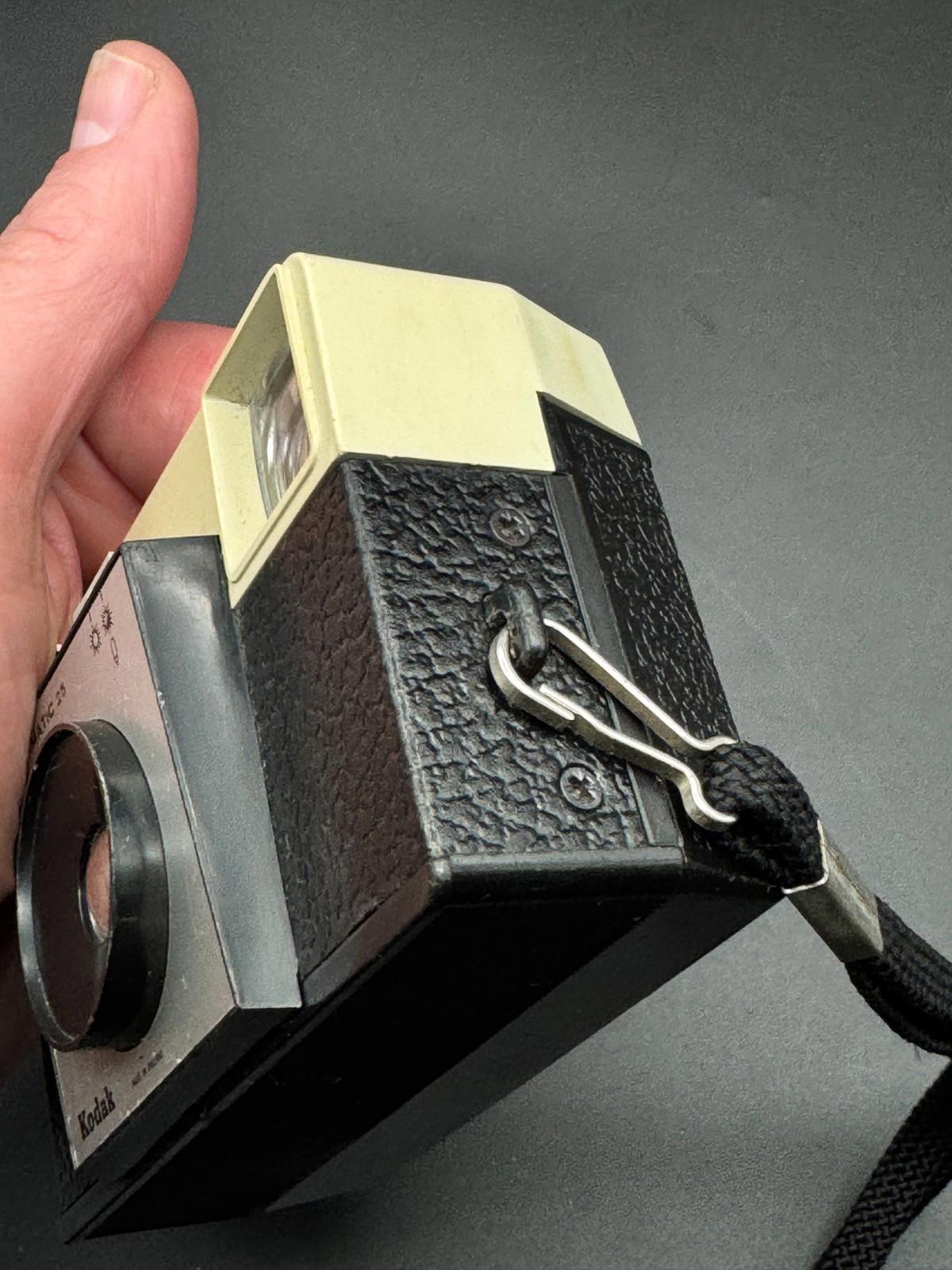 Vintage 1960's Kodak Instamatic 25 Retro 126 Film Camera - Winds & Fires