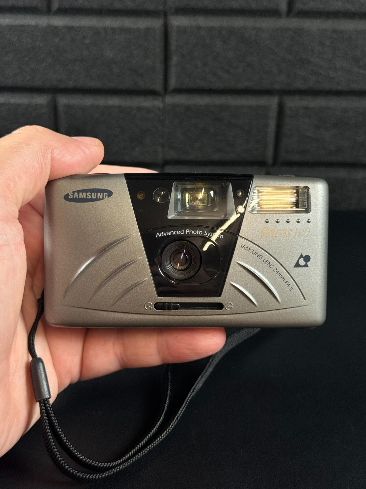 Rare 1990's Samsung Rocas 100 Camera APS Film Camera + Battery Tested & Working