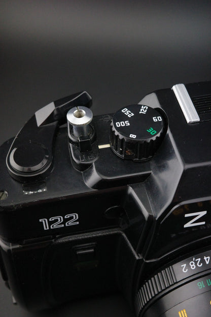 Zenit 122 35mm SLR + MC Zenitar-M2s 50mm f2 - Tested & Working and Near Mint
