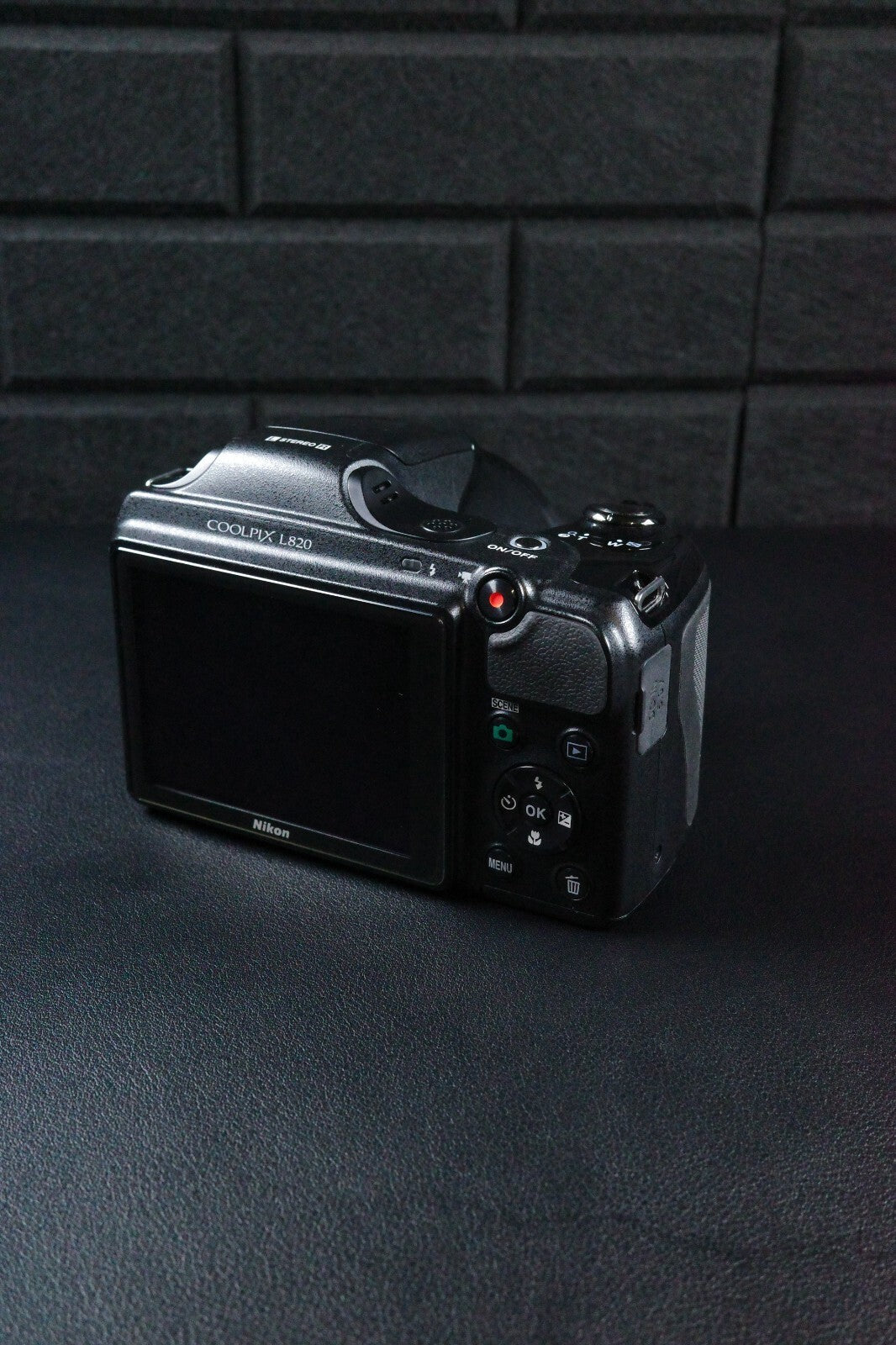 Nikon Coolpix L820 Digital Bridge Camera 16.1MP 30x Optical Zoom - Fully Working