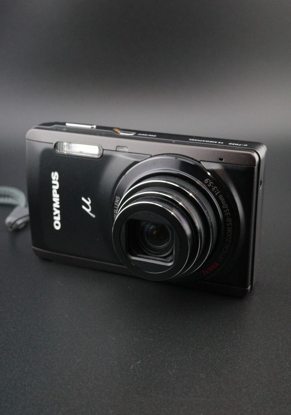 Olympus Mju 7050 14MP Digital Camera 7x Zoom + New Battery & Charger - Working