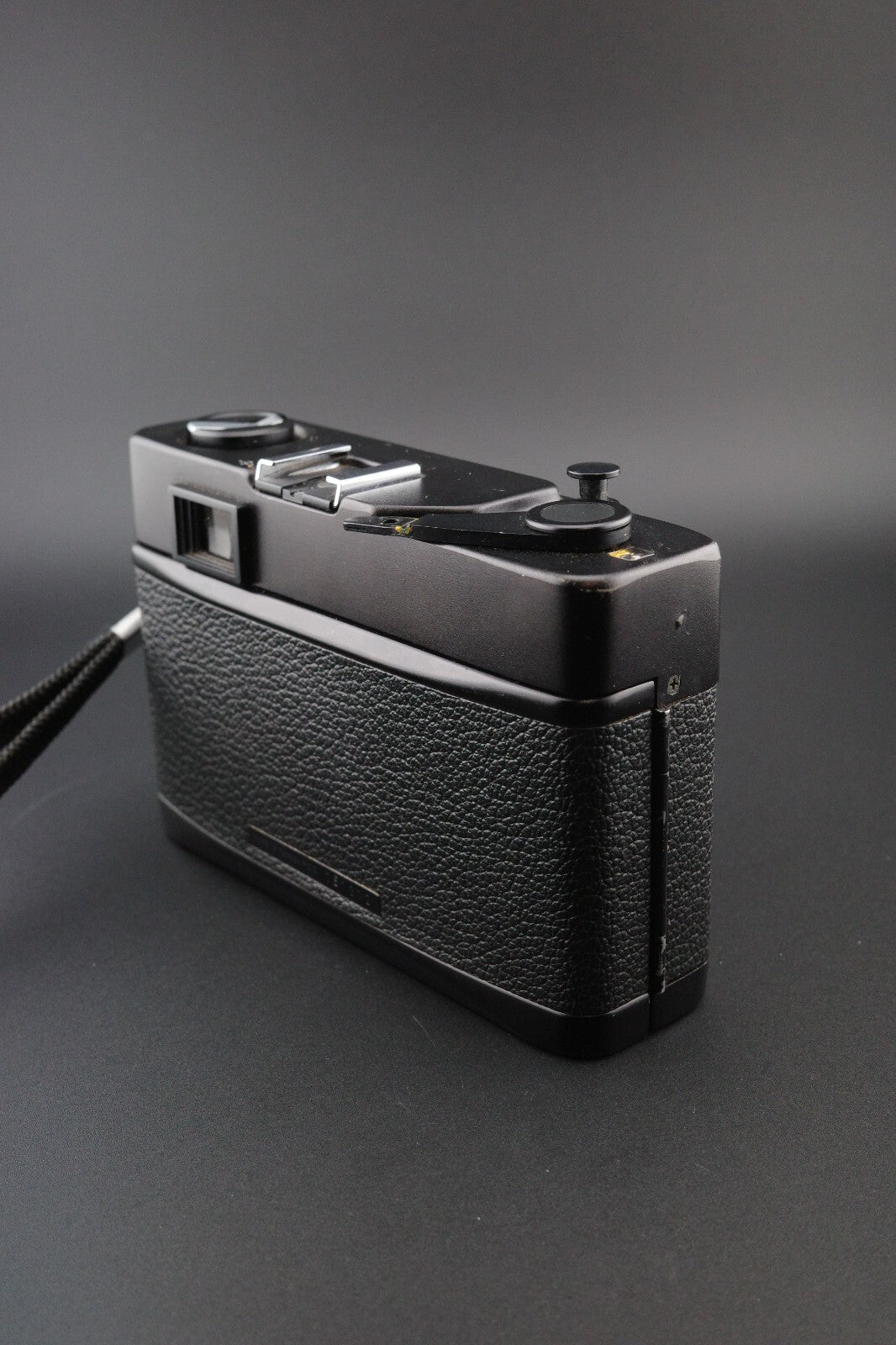 Chinon 35 Vintage 1970's 35mm Film Camera - Winds, Fires - Faulty Light Meter