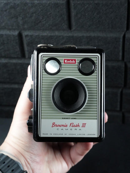Kodak Brownie Flash III Vintage 1950's 127 Film Box Camera + Case - Working W541