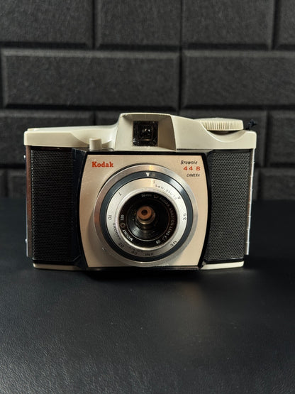 Vintage Kodak Brownie 44B Camera - 127 Film - Made in UK 1960s - Tested Working