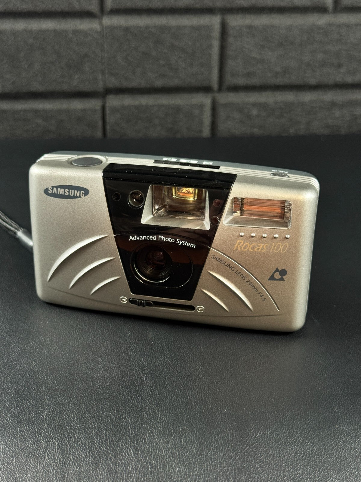 Rare 1990's Samsung Rocas 100 Camera APS Film Camera + Battery Tested & Working