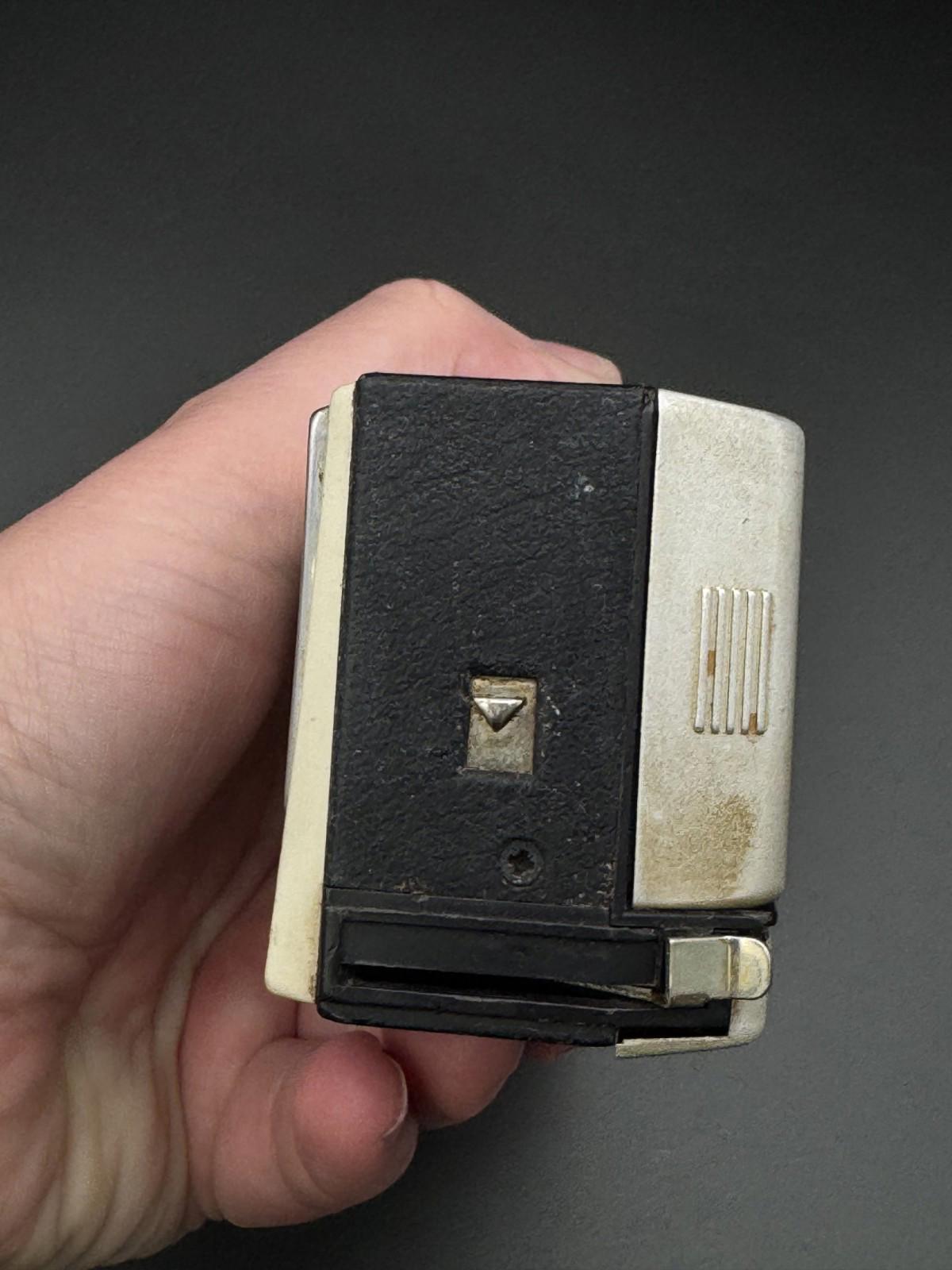 Kodak Instamatic 104 Vintage Camera for Spares Or Repair Demo Show Purposes