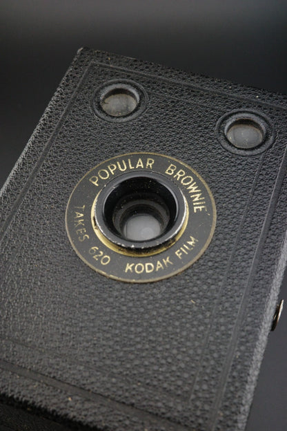 Vintage Kodak Six-20 Popular Brownie 620 Film Box Camera + Box Tested & Working