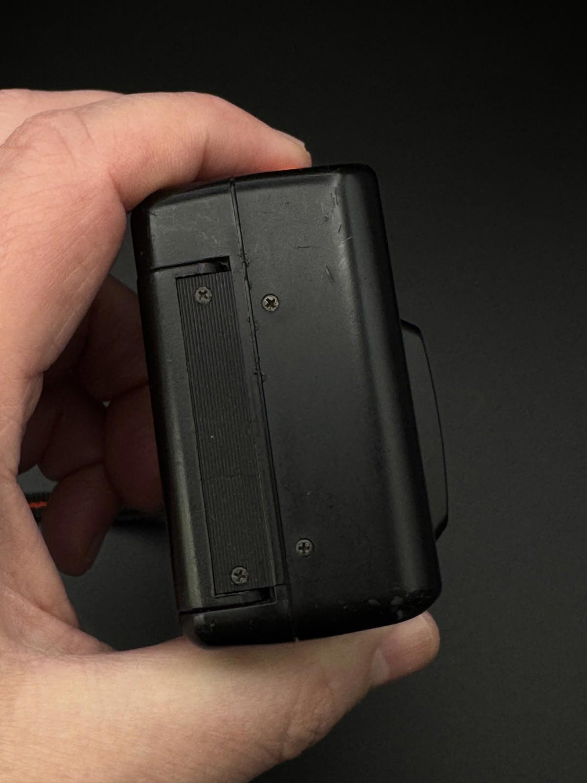 Hanimex 35HS Vintage 35mm Compact Film Camera Black 33mm Lens - Tested & Working