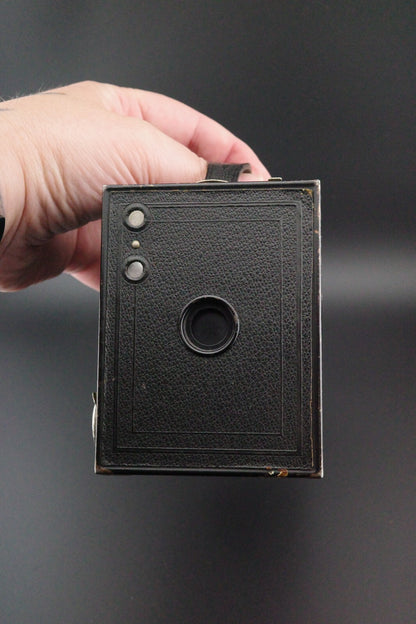 Kodak No.2 Brownie Model F 120 Film Box Camera - Tested & Working Vintage 1930's