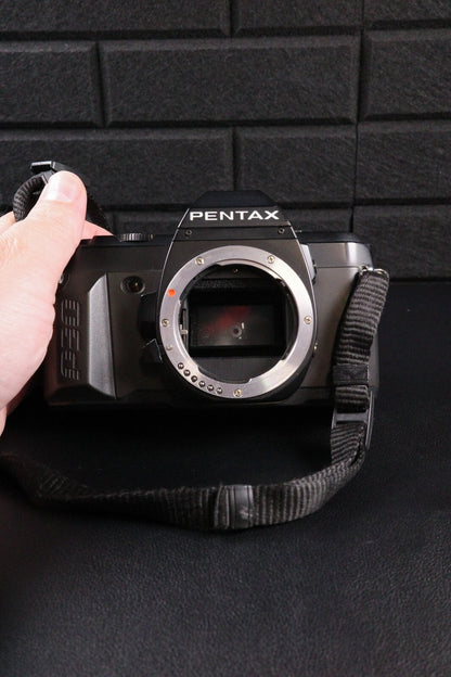 Vintage Pentax P30 35mm SLR Film Camera Body Only - Faulty Spares or Repair