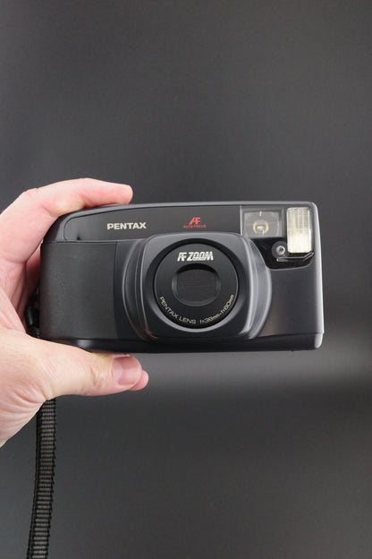 Pentax Zoom 60 AF 35mm Point and Shoot Film Camera Tested & Working (LCD Fault)