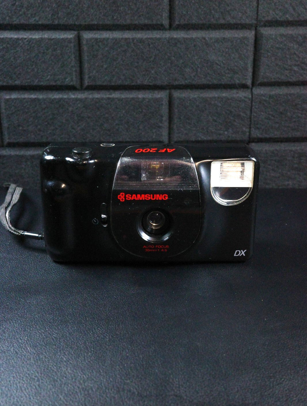 Samsung AF-200 Vintage 1990's 35mm Film Point + Shoot Camera - Tested & Working