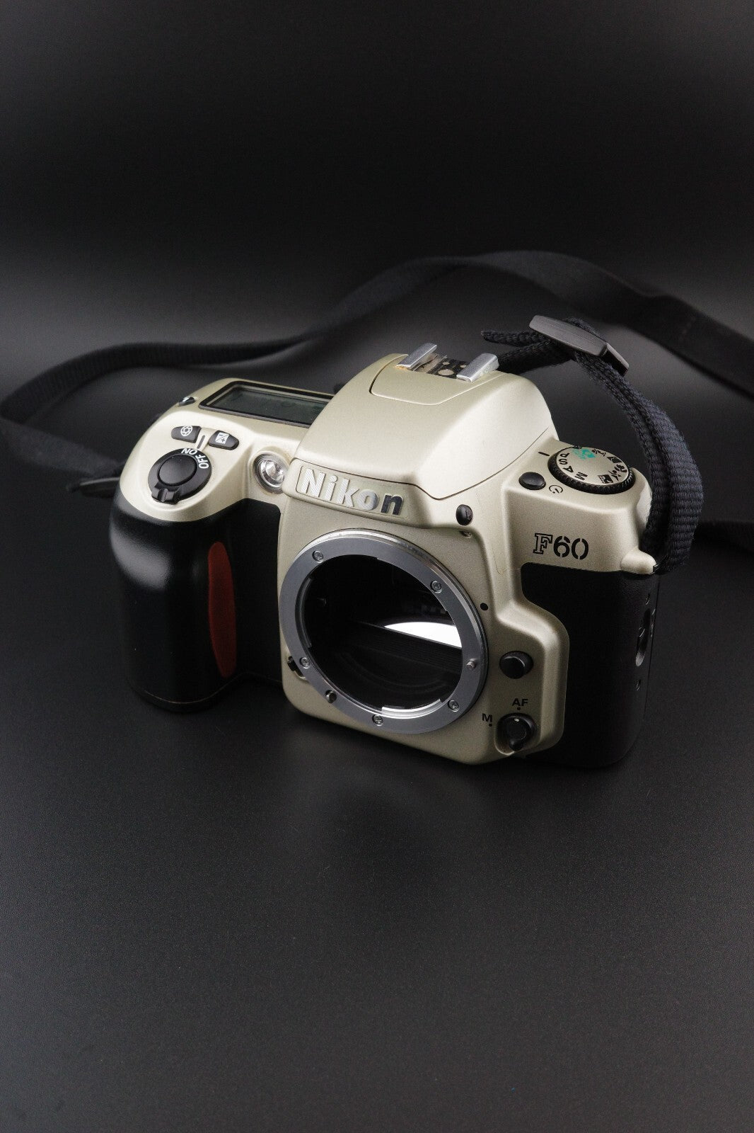 Vintage Nikon F60 35mm Autofocus SLR Film Camera Body Only - Tested & Working