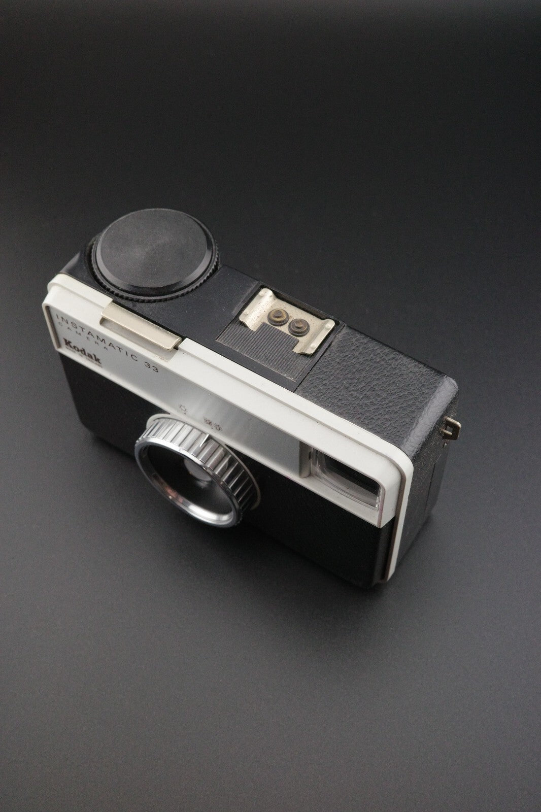 Vintage 1960's Kodak Instamatic 33 Retro Compact 126 Film - Tested & Working