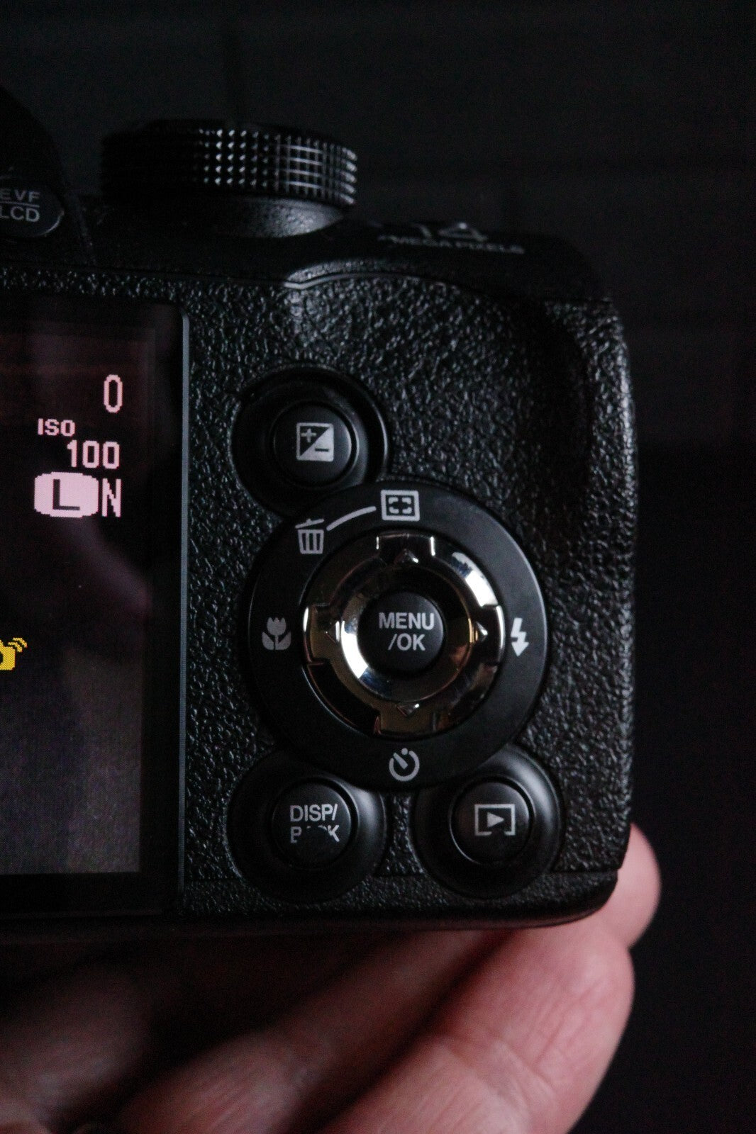 Fujifilm FinePix S4900 14MP Digital Bridge Camera 30x Zoom, Batteries - Working