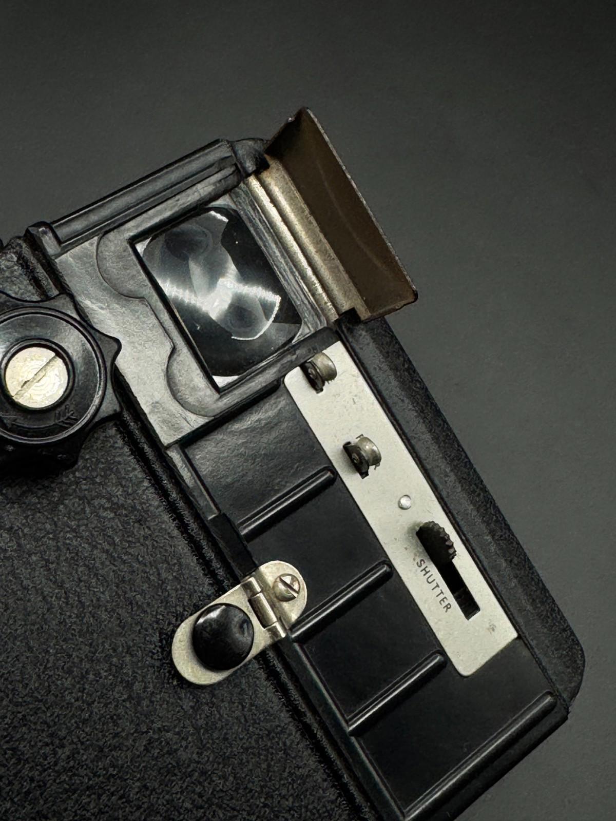 Vintage 1950's Conway Popular Model 120 Roll Film Box Camera - Faulty (F204)