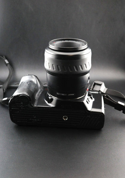 Minolta Dynax 7000i 35mm Film SLR Camera With 2 Lenses - Working - Read Details