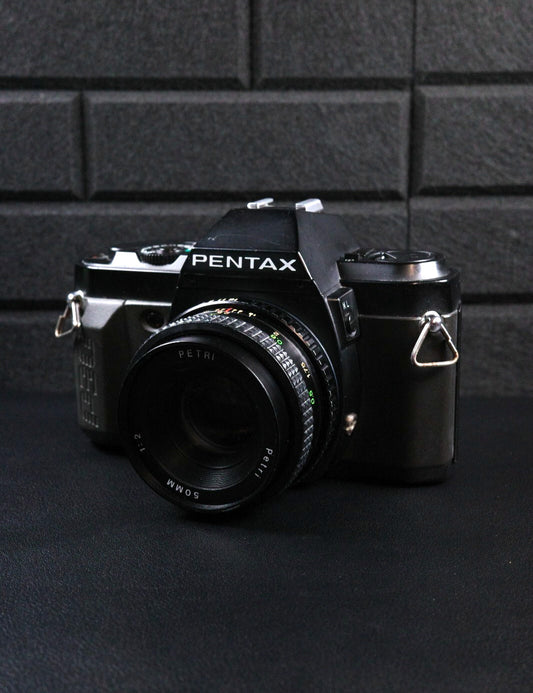 Pentax P30N 35mm Film Camera With Petri 50mm F/2 lens - Faulty Spares or Repair