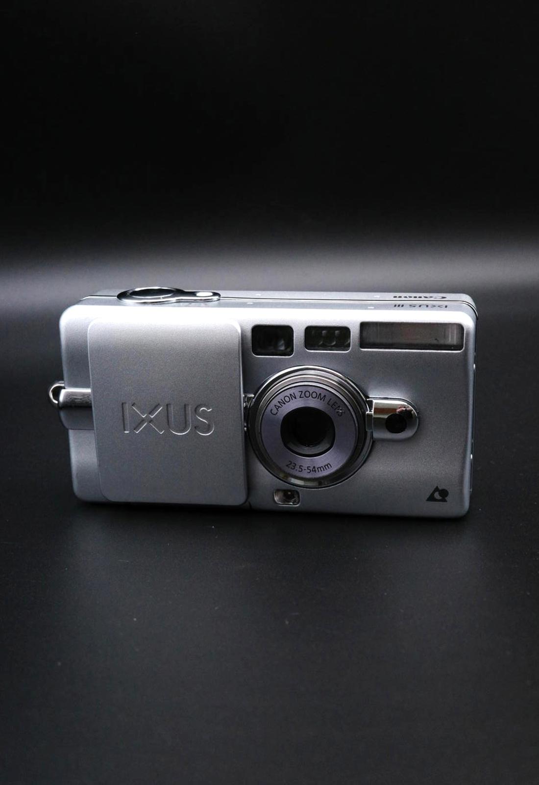 Canon IXUS III Vintage APS Compact Film Camera Compact Zoom Lens - Fully Working