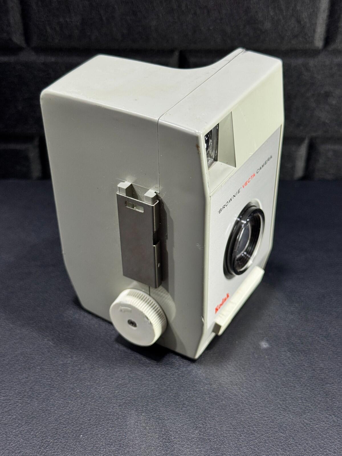 Kodak Brownie Vecta Vintage 1960's 127 Film Camera - Tested & Working (Y517)