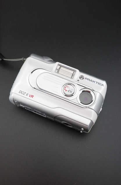 Praktica DCZ 6 VR Vintage Y2K 6MP Digital Camera + Batteries - Tested & Working