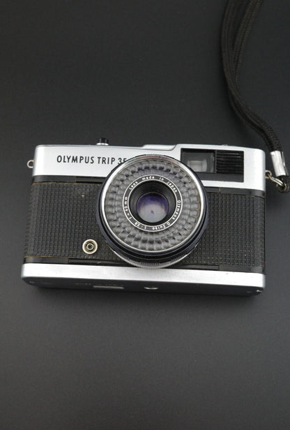 Olympus Trip 35 Vintage 35mm Film Camera - Winds, Fires With Faulty Light Meter