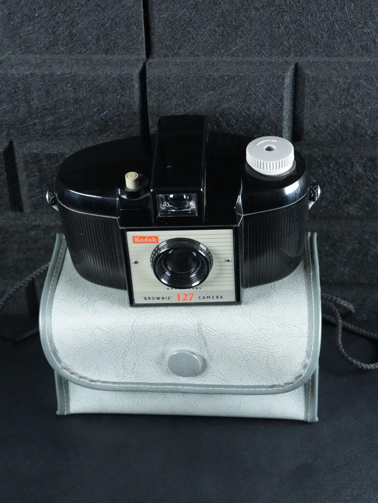 Kodak Brownie 127 Vintage 1950s 127 Film Camera + Case - Tested & Working (Z533)