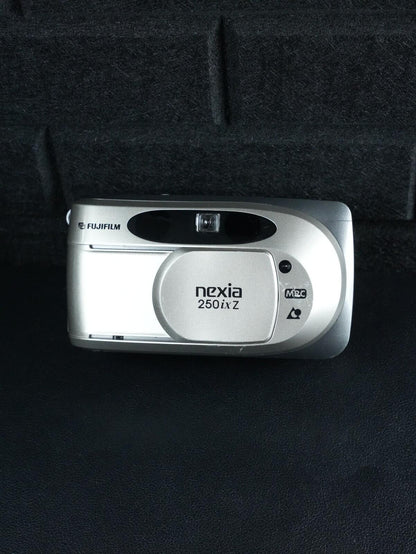 Fujifilm Nexia 250ix Z Vintage 2000's Compact APS Film Camera - Tested & Working