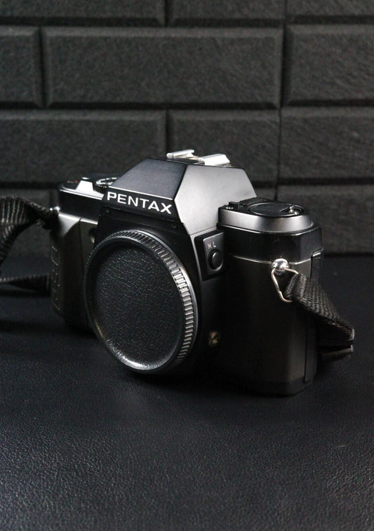 Vintage Pentax P30 35mm SLR Film Camera Body Only - Faulty Spares or Repair
