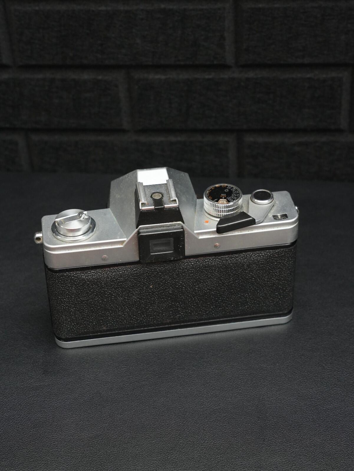 Praktica LTL 3 Vintage 1970's 35mm SLR Camera Body - Spares or Repair (Z413)