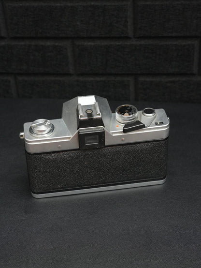 Praktica LTL 3 Vintage 1970's 35mm SLR Camera Body - Spares or Repair (Z413)