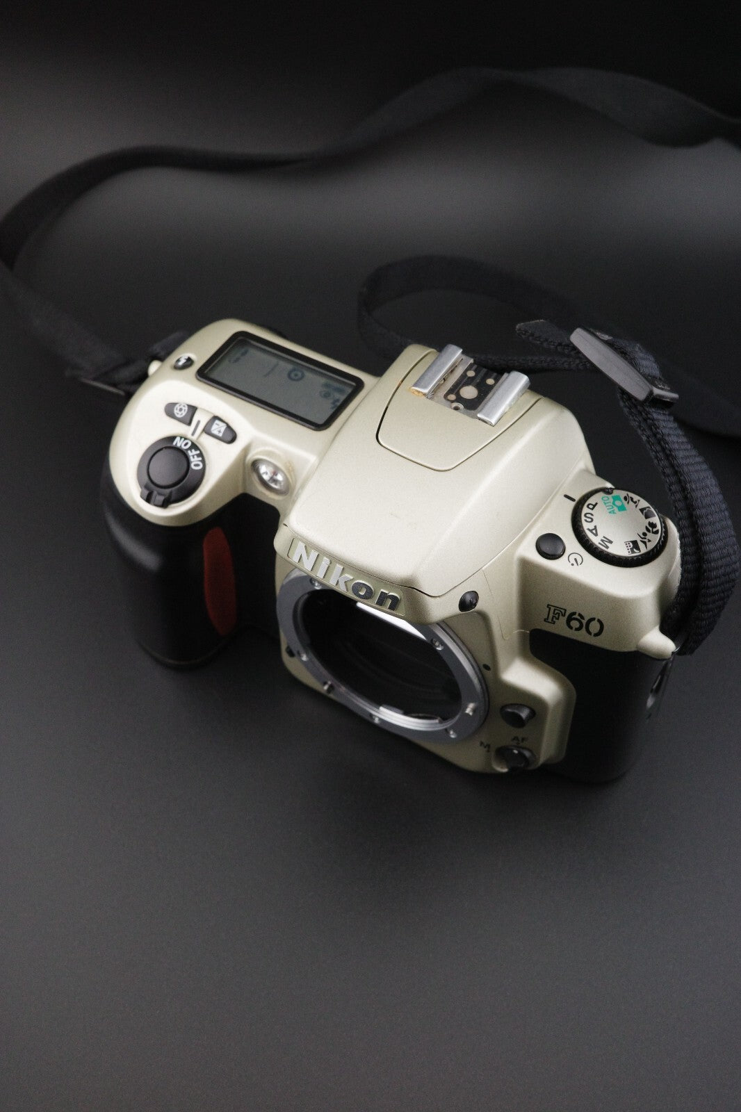 Vintage Nikon F60 35mm Autofocus SLR Film Camera Body Only - Tested & Working