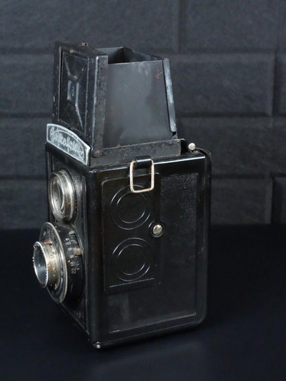 Soviet Komsomolets GOMZ Vintage 1940's 6x6 120 Film Box Camera (Read Details)