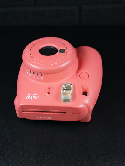 Fujifilm Instax Mini 9 Pink Instant Polaroid Camera - Fully Working (122)