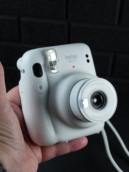 Boxed Fujifilm Instax Mini 11 White Instant Camera - Works Perfectly (424)