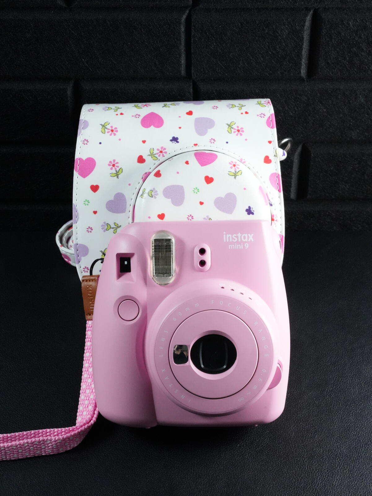 Fujifilm Instax Mini 9 Pink Instant Camera & Case / Strap - Fully Working