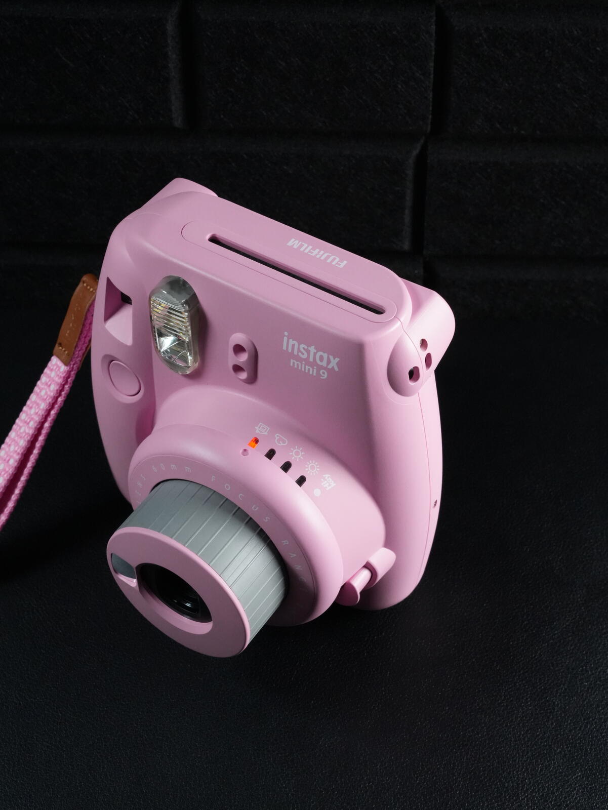 Fujifilm Instax Mini 9 Pink Instant Camera & Case / Strap - Fully Working
