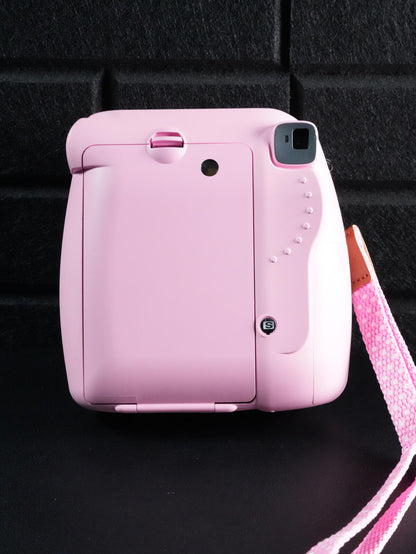 Fujifilm Instax Mini 9 Pink Instant Camera & Case / Strap - Fully Working
