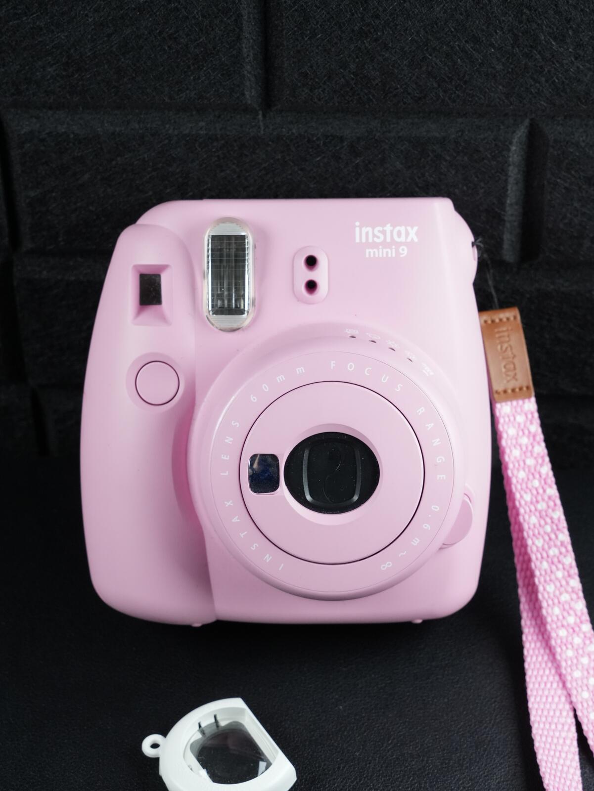 Fujifilm Instax Mini 9 Pink Instant Polaroid Camera - Boxed & Fully Working 542