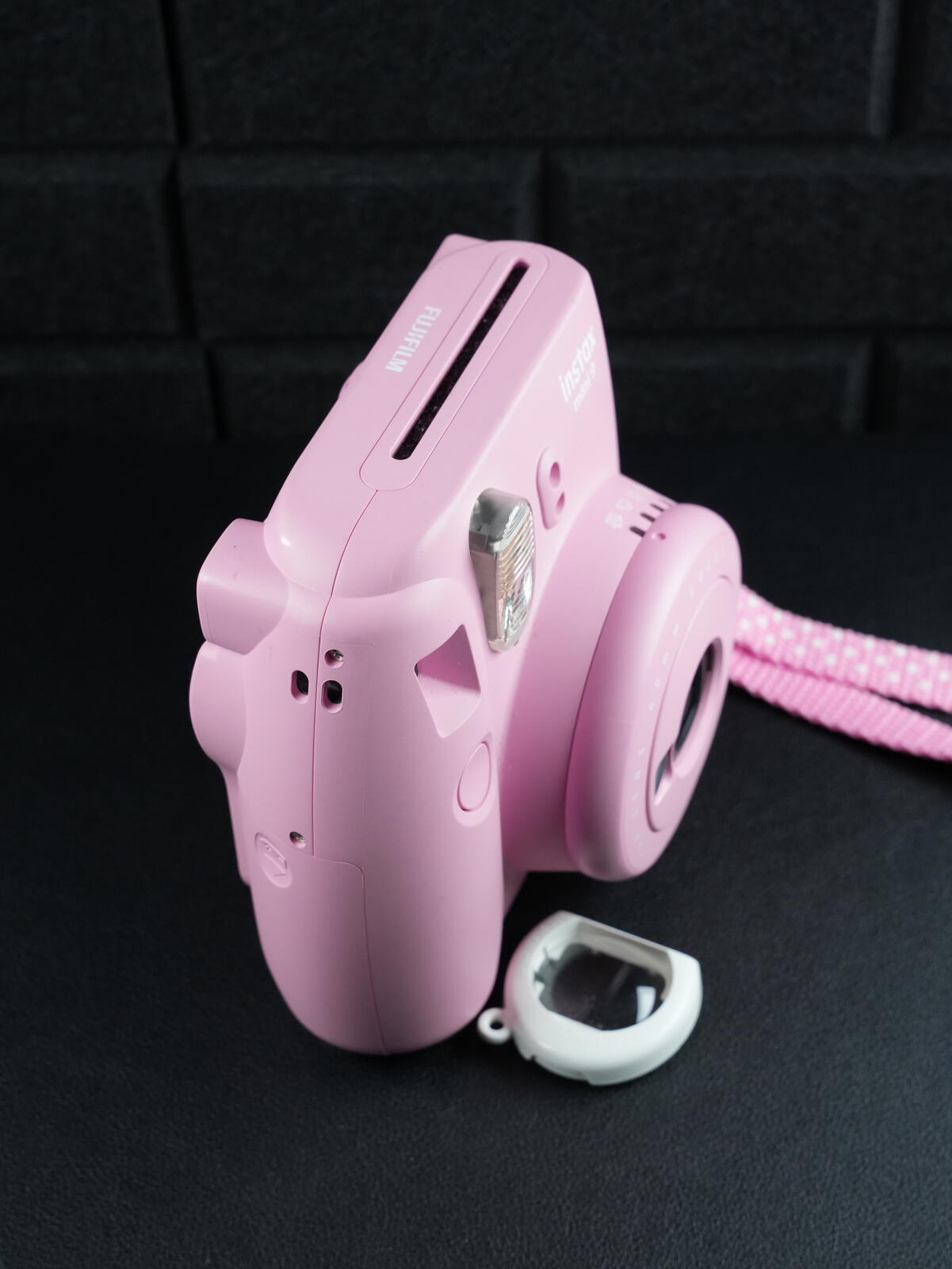 Fujifilm Instax Mini 9 Pink Instant Polaroid Camera - Boxed & Fully Working 542