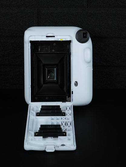 Fujifilm Instax Mini 12 White Instant Camera + Film & Batteries - Working (556)