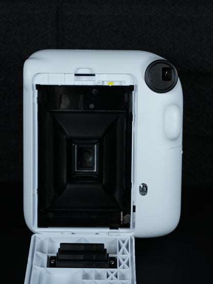 Fujifilm Instax Mini 12 White Instant Camera + Film & Batteries - Working (556)