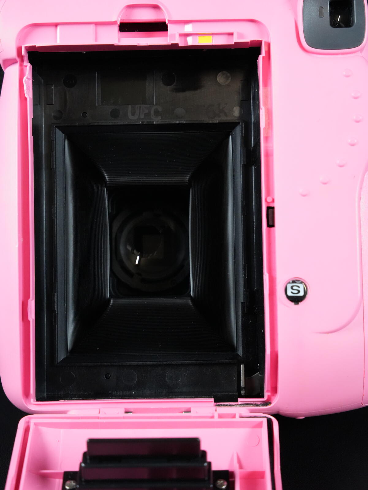 Fujifilm Instax Mini 9 Pink Instant Camera - Boxed & Fully Working (X561)