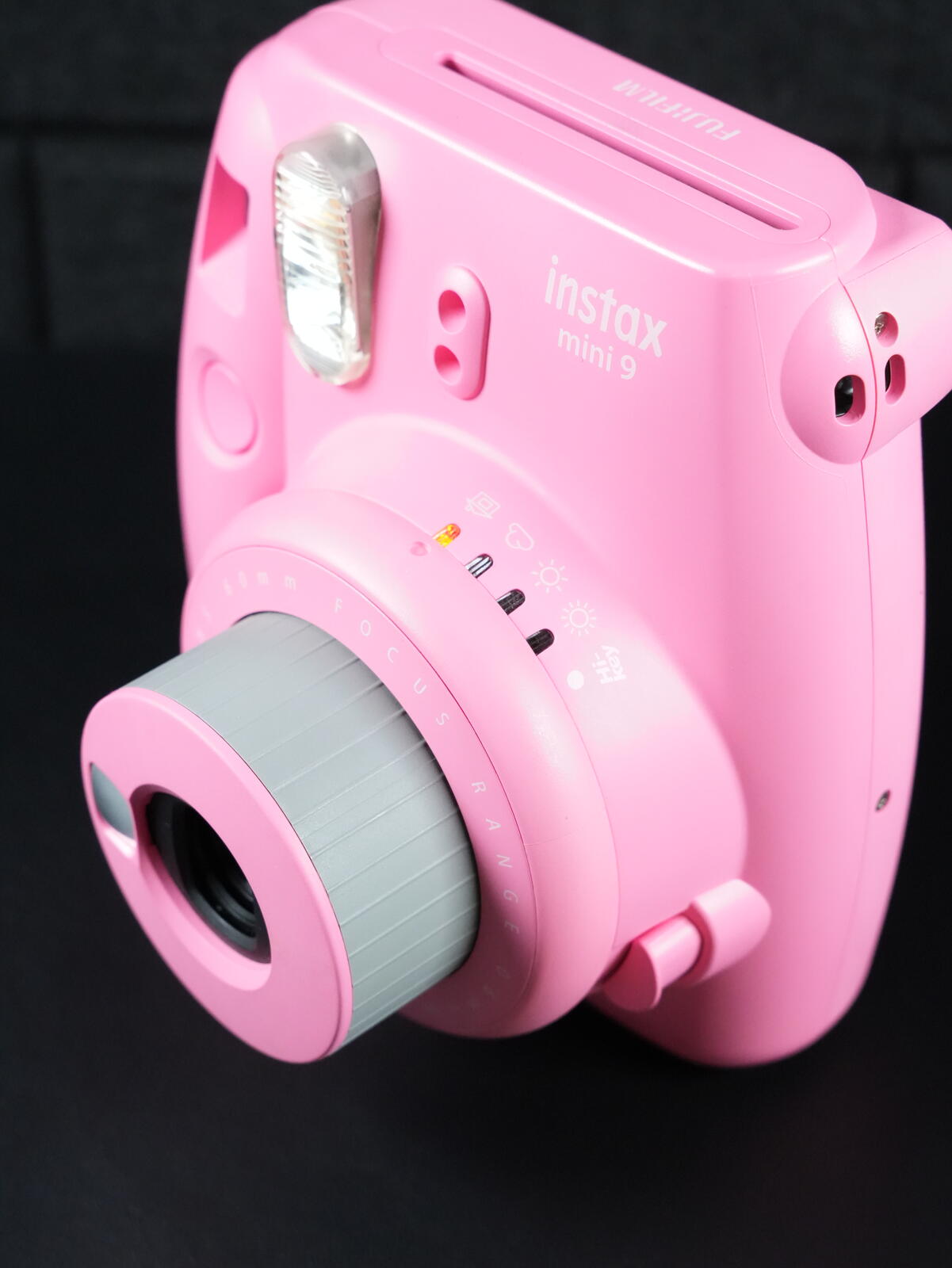 Fujifilm Instax Mini 9 Pink Instant Camera - Boxed & Fully Working (X561)