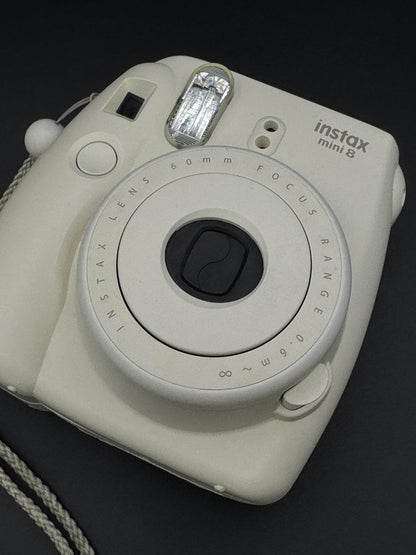 Fujifilm Instax Mini 8 White Instant Camera - Film Tested & Fully Working (323)