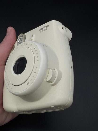 Fujifilm Instax Mini 8 White Instant Camera - Film Tested & Fully Working (323)