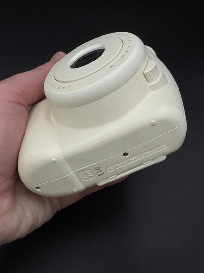 Fujifilm Instax Mini 8 White Instant Camera - Film Tested & Fully Working (323)